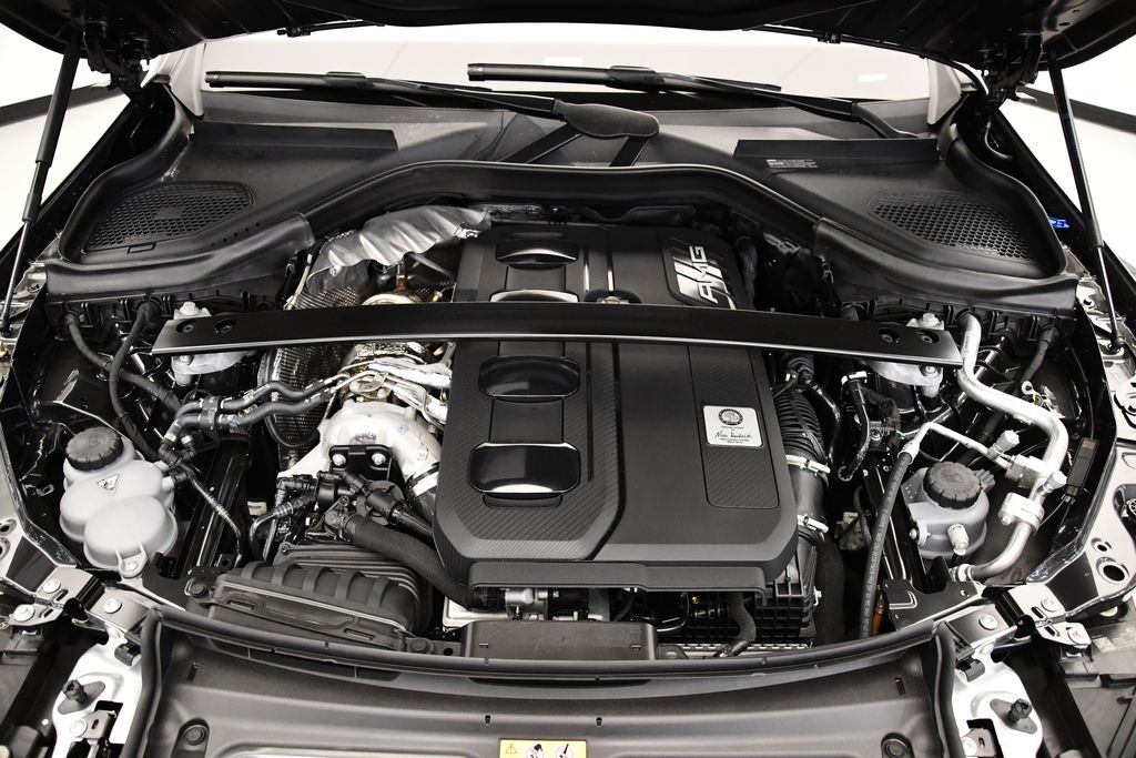 Thumbnail: 2025 Mercedes-Benz GLC - 12