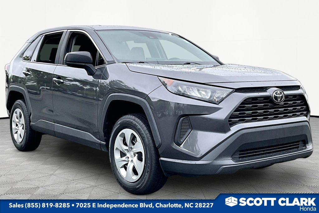 2022 Toyota RAV4 LE
