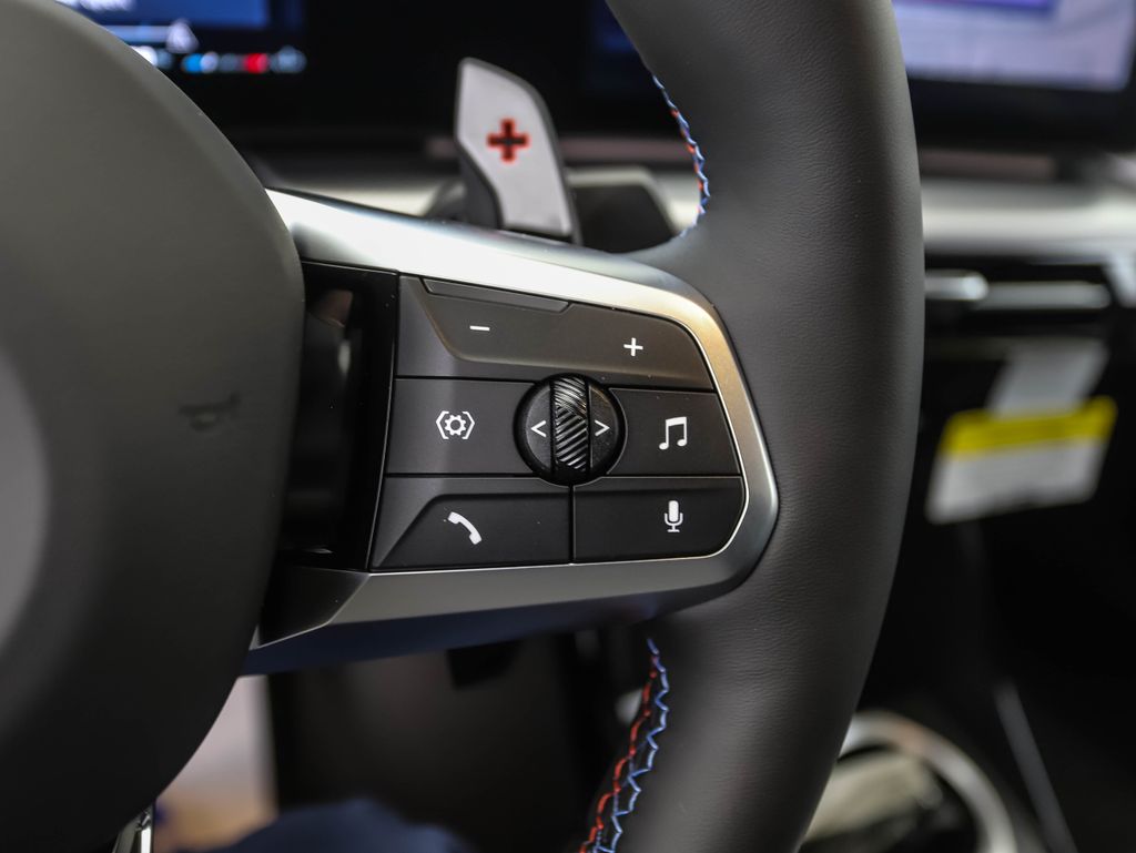 Thumbnail: 2026 BMW X2 - 13