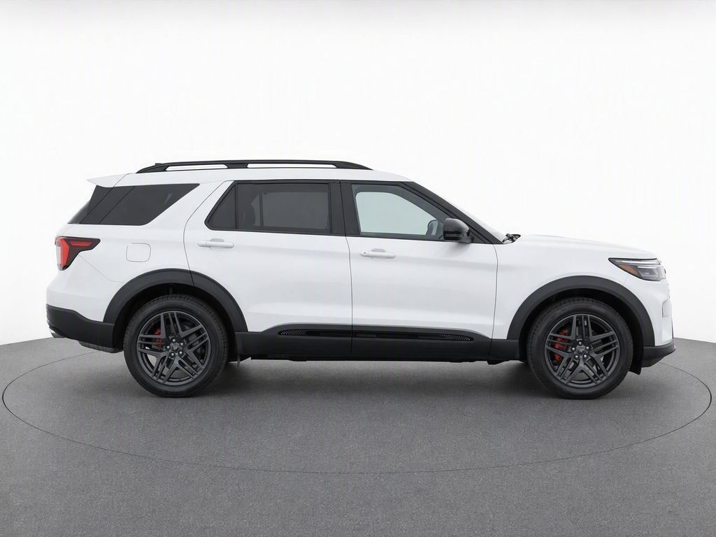 New 2026 Star White Metallic Tri-Coat Ford ST image 8