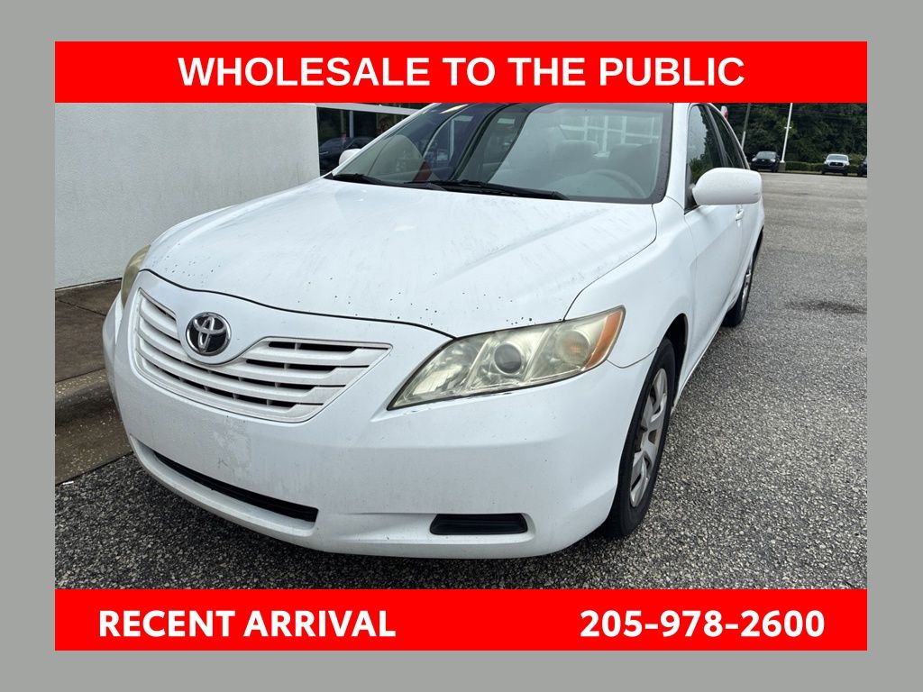 Super White 2007 Toyota Camry Sedan Front-Wheel Drive 5-Speed Automatic Overdrive