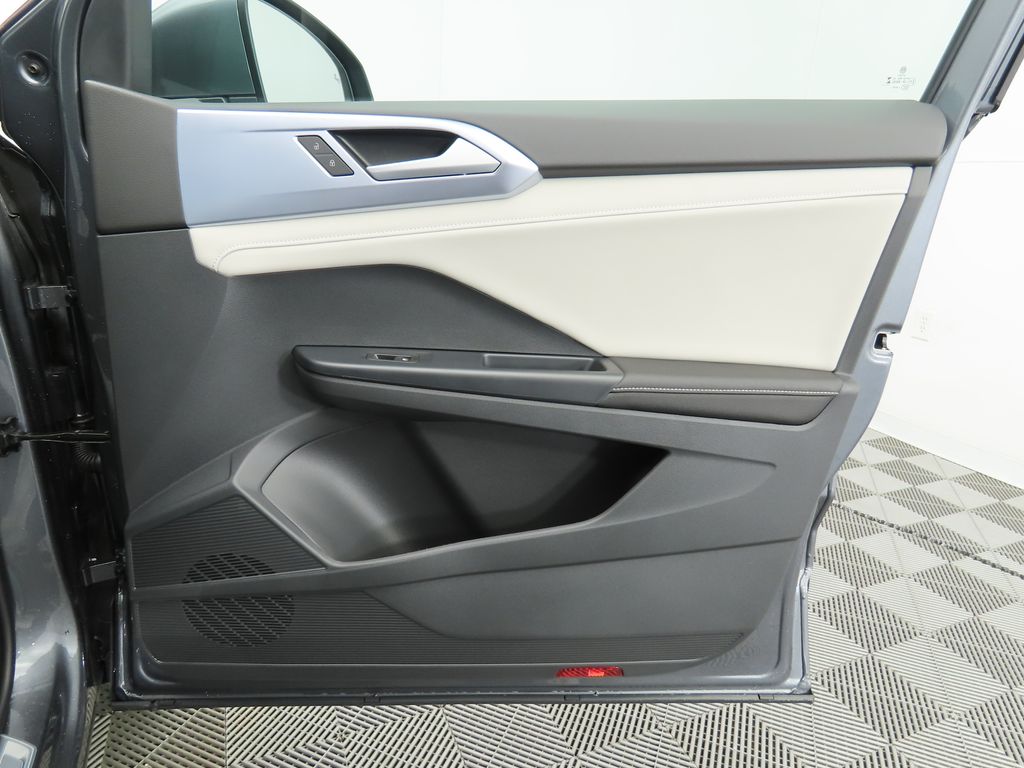 Thumbnail: 2026 Volkswagen Taos - 25