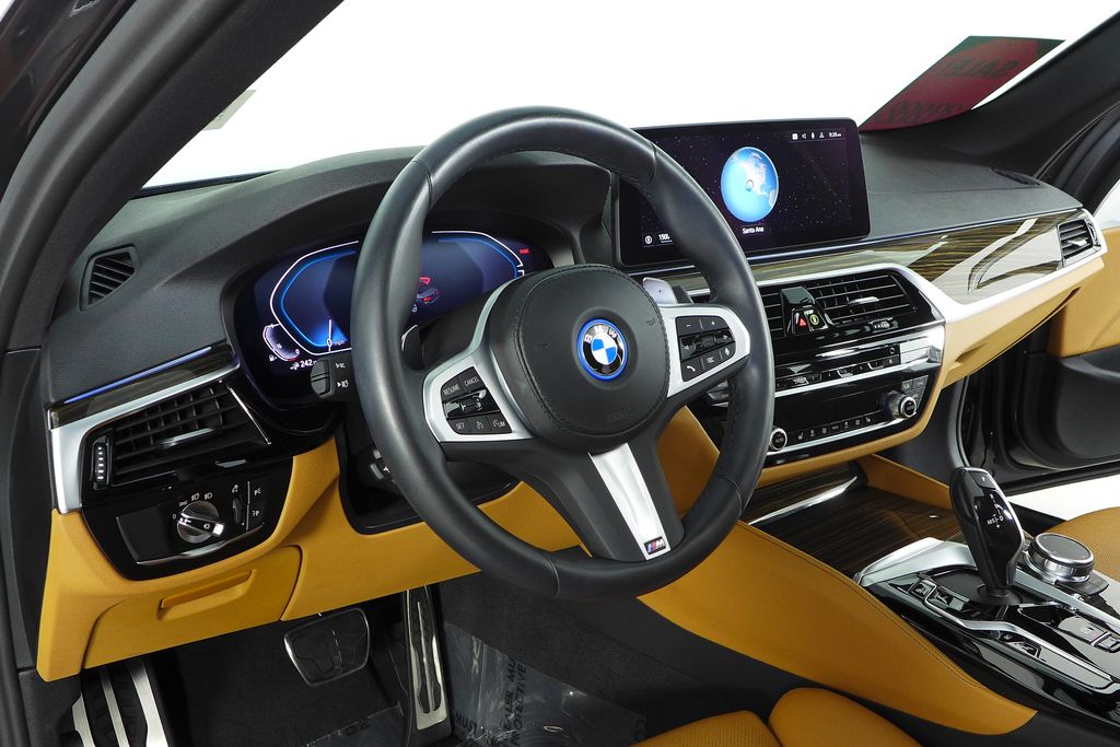 Thumbnail: 2023 BMW 5 Series - 29