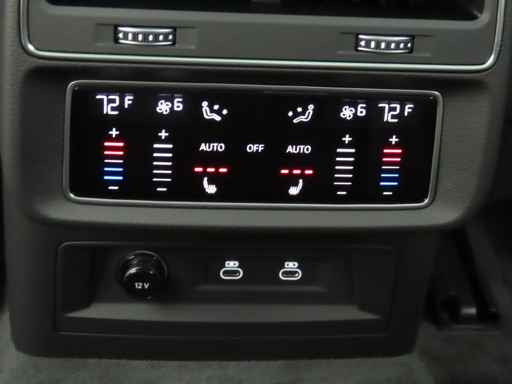 Thumbnail: 2025 Audi Q8 - 26