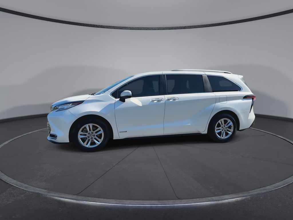 Thumbnail: 2021 Toyota Sienna - 5