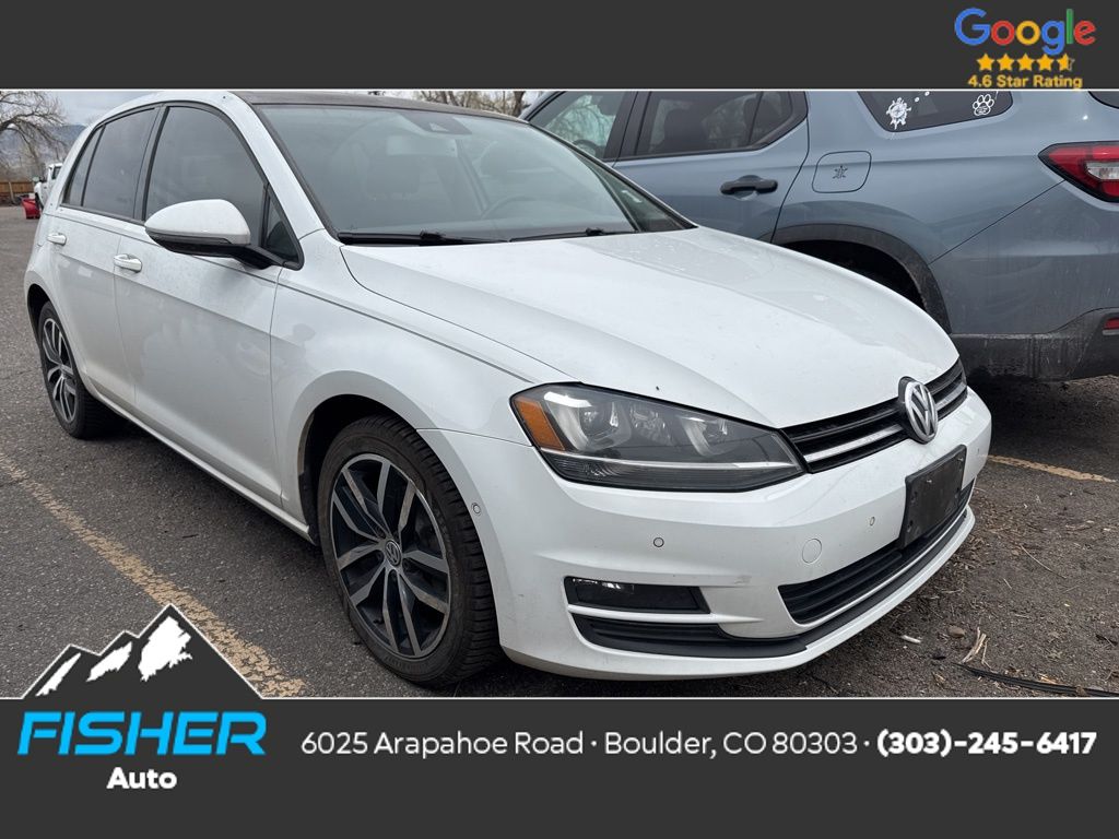 White 2016 Volkswagen Golf TSI SE 4-Door FWD Hatchback Front-Wheel Drive 6-Speed Automatic