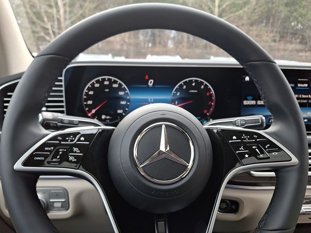 Thumbnail: 2026 Mercedes-Benz GLE - 15