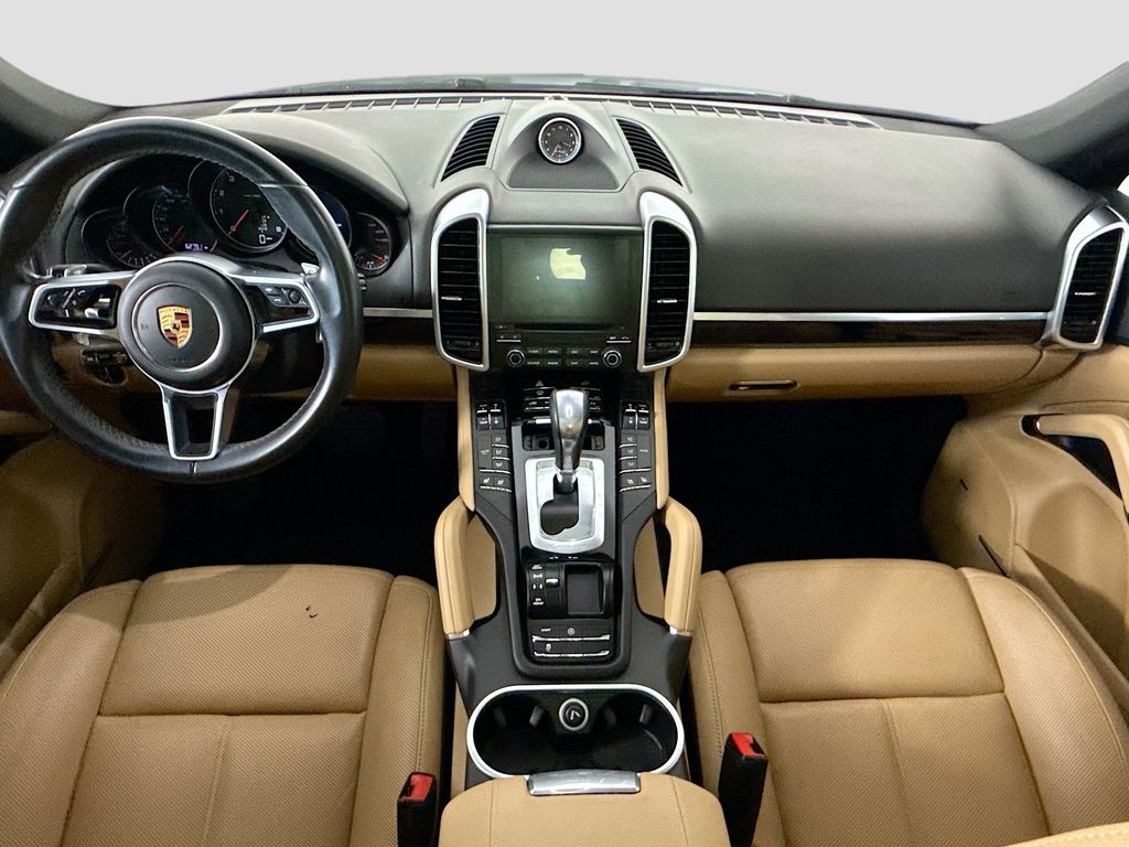 Thumbnail: 2017 Porsche Cayenne - 13
