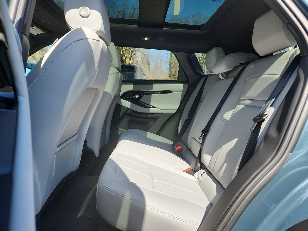 Thumbnail: 2026 Land Rover Range Rover Evoque - 5