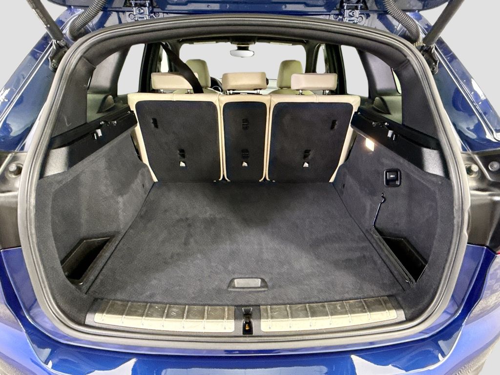 Thumbnail: 2020 BMW X1 - 27