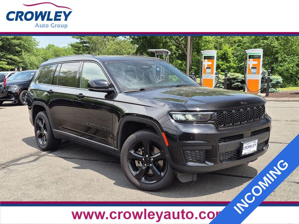 Diamond Black Crystal Pearlcoat 2023 Jeep Grand Cherokee L Altitude 4WD SUV / Crossover Four-Wheel Drive 8-Speed Automatic