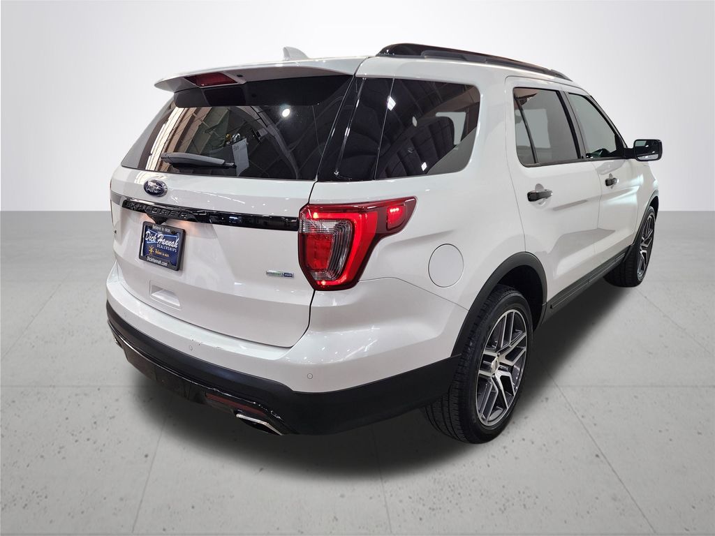 2016 Ford Explorer Sport