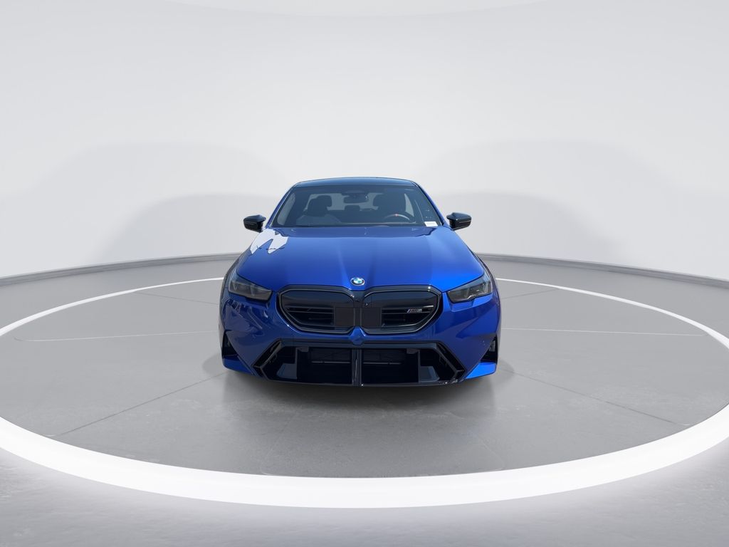 Thumbnail: 2026 BMW M5 - 3