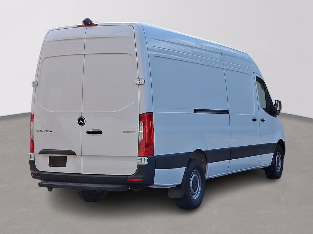 2025 Mercedes-Benz Sprinter 2500 3