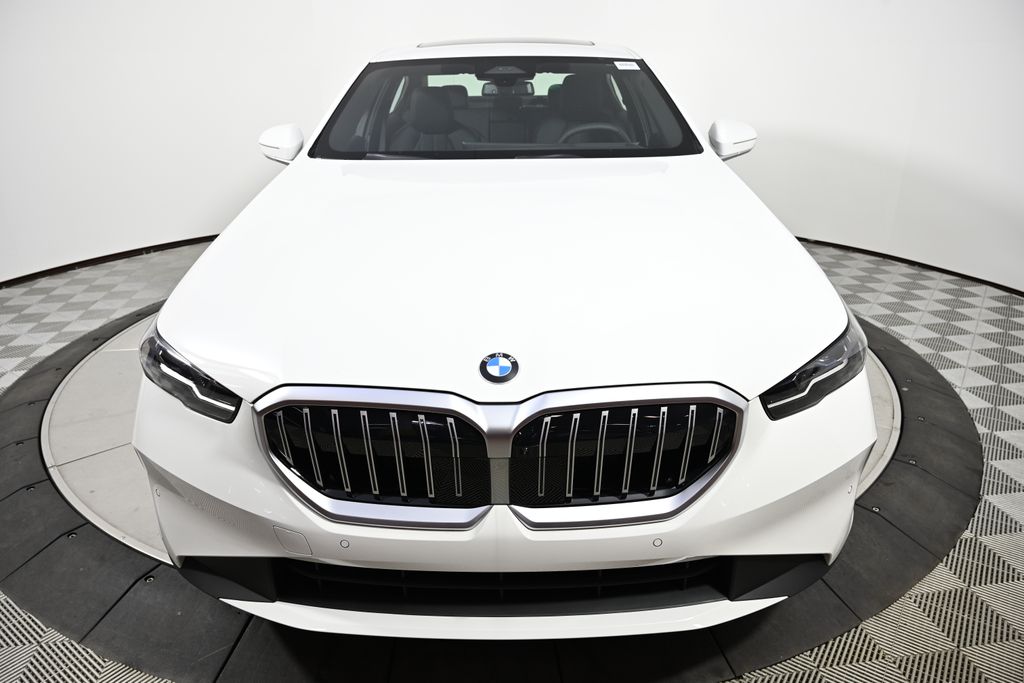 Thumbnail: 2026 BMW 5 Series - 8