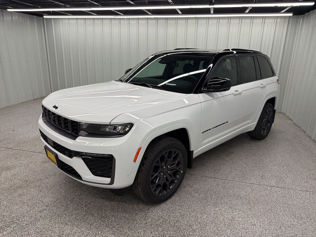 2026 Jeep Grand Cherokee Summit - 2