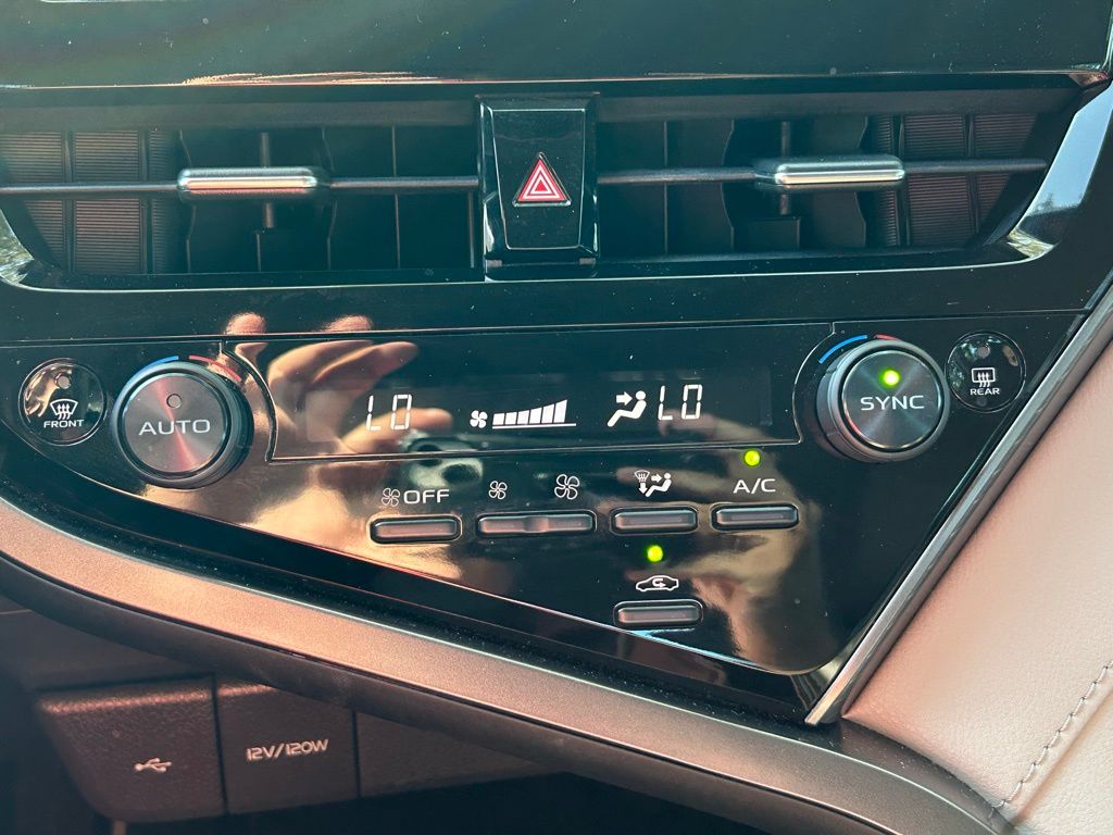 Thumbnail: 2023 Toyota Camry - 26