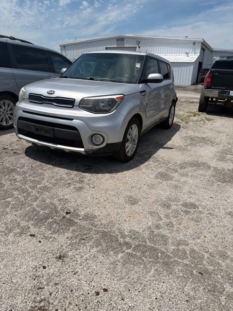 Bright Silver 2017 Kia Soul Wagon Front-Wheel Drive 6-Speed Automatic