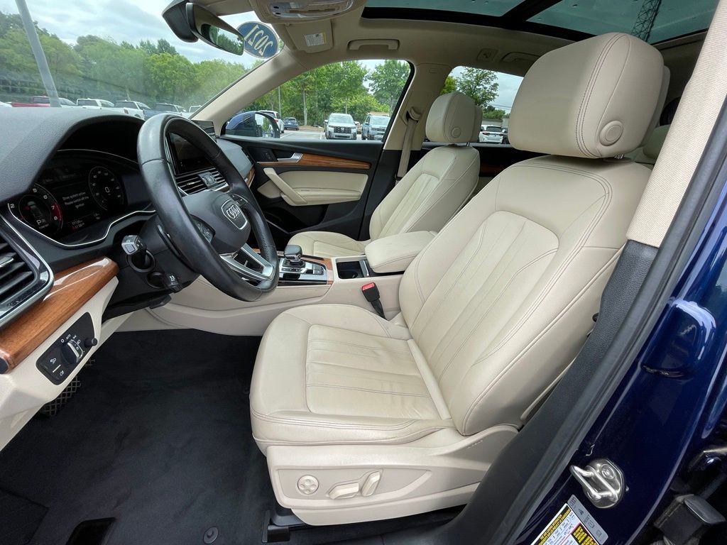 Thumbnail: 2021 Audi Q5 - 27