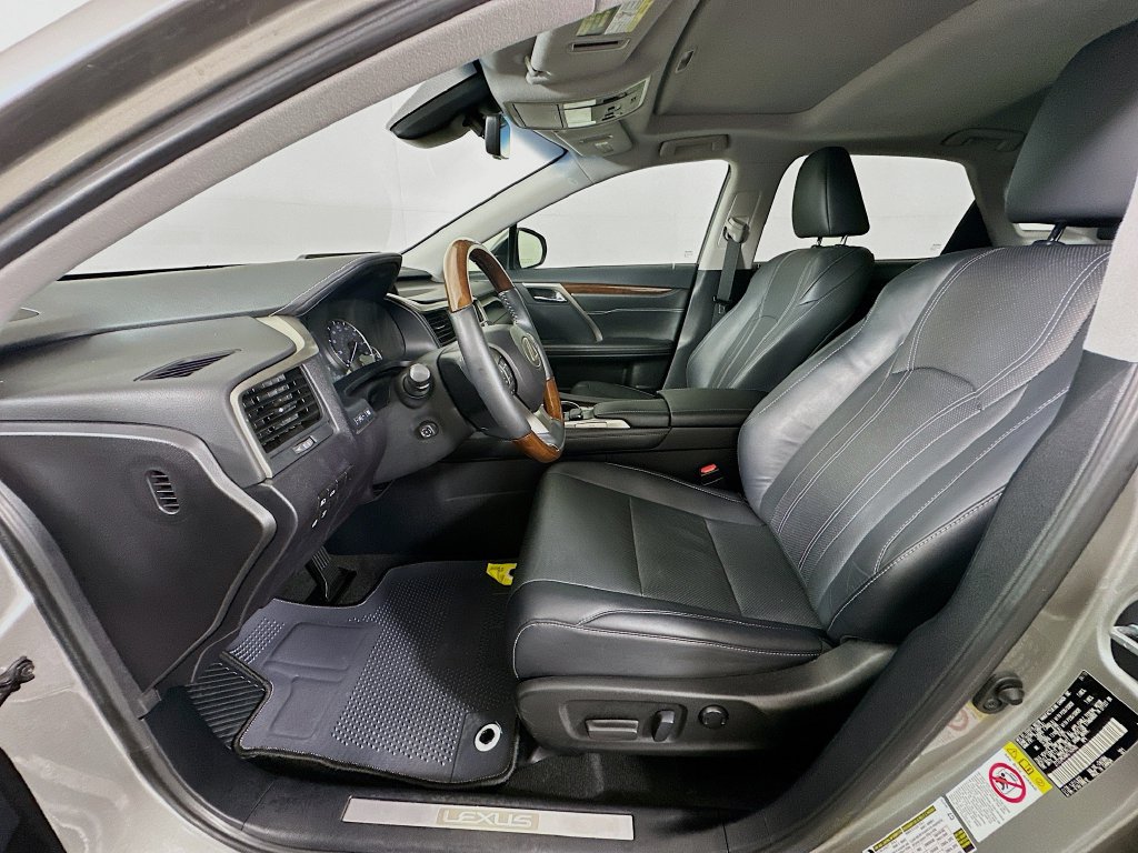 Thumbnail: 2019 Lexus RX - 20
