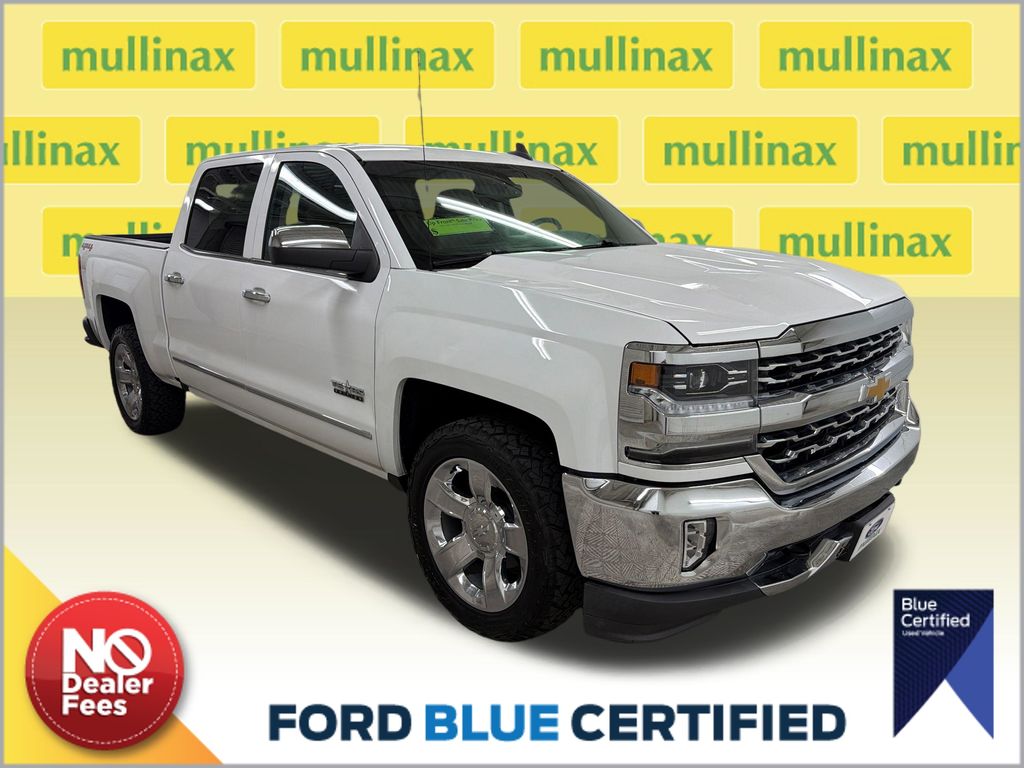 Summit White 2018 Chevrolet Silverado 1500 Pickup Truck Four-Wheel Drive 6-Speed Automatic Overdrive