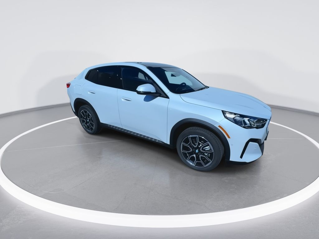 2025 BMW X2 xDrive28i 2