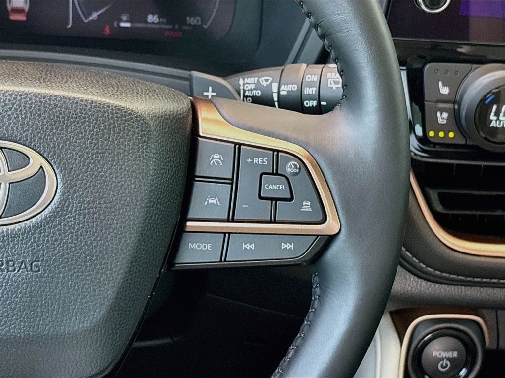 Thumbnail: 2026 Toyota Grand Highlander - 12