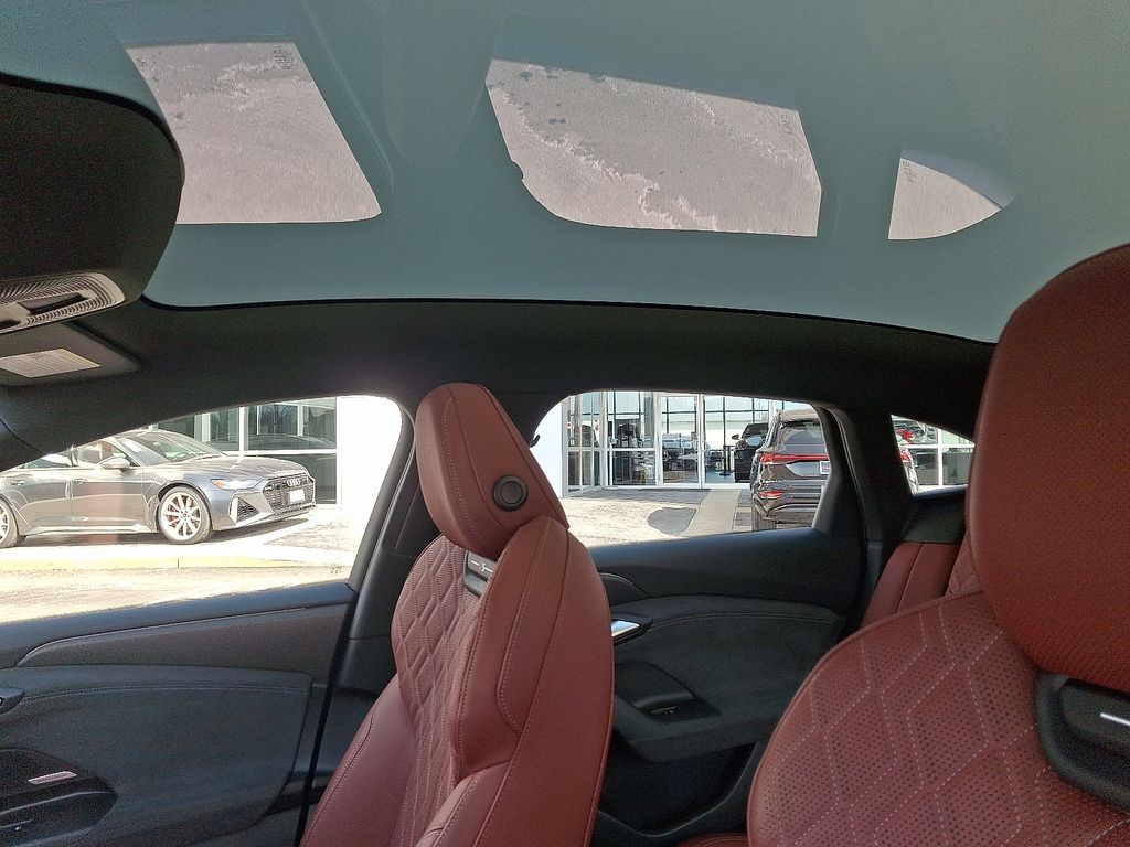 Thumbnail: 2025 Audi e-tron S - 14