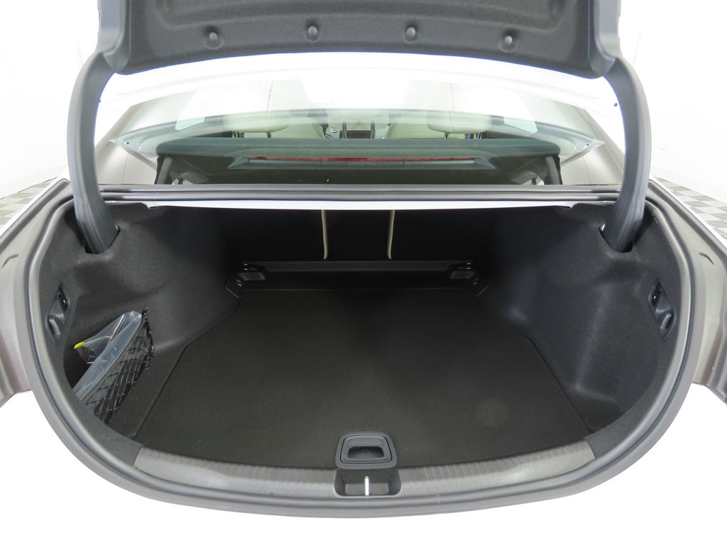 2025 Mercedes-Benz C-Class C 300 29