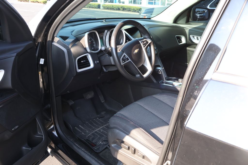 Thumbnail: 2015 Chevrolet Equinox - 12
