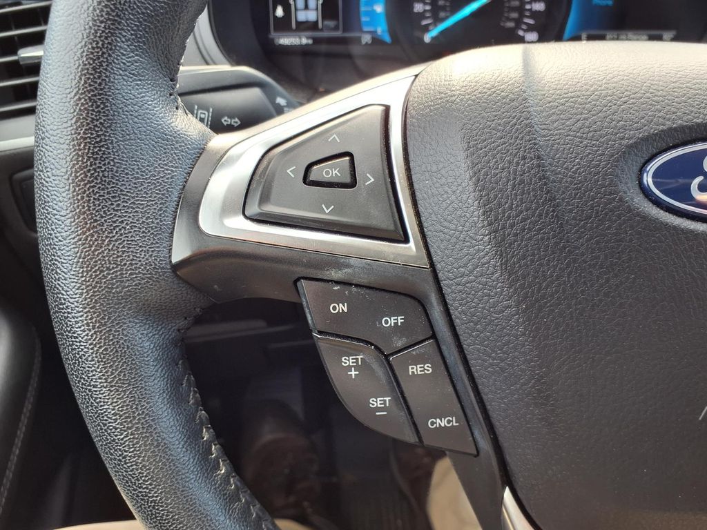 2024 Ford Edge SEL White at North Houston Mitsubishi