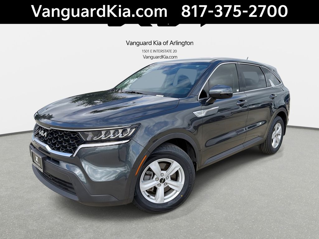 Gravity Gray 2022 Kia Sorento LX FWD SUV / Crossover Front-Wheel Drive 8-Speed Automatic