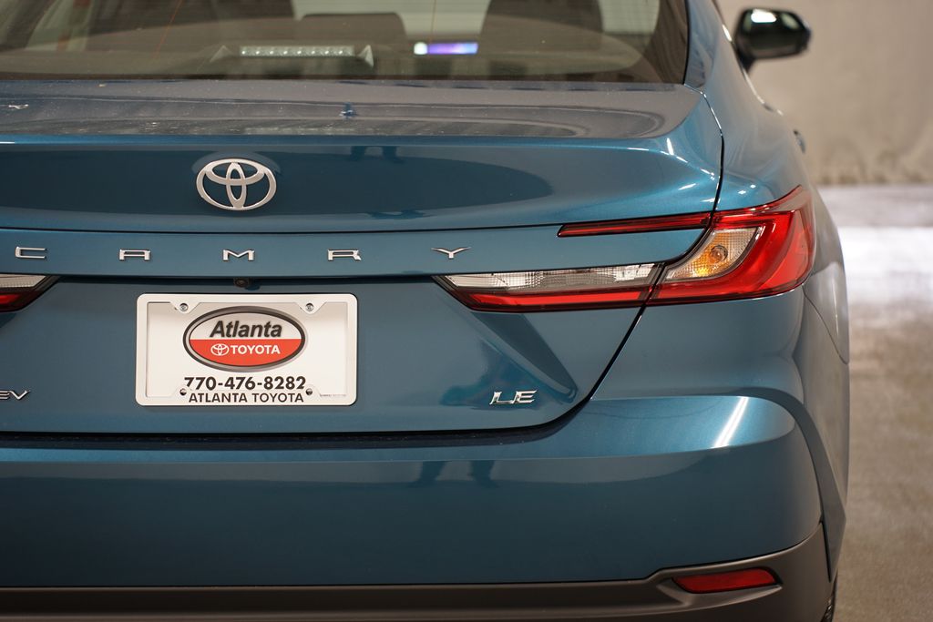 Thumbnail: 2025 Toyota Camry - 10