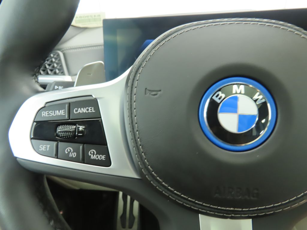 Thumbnail: 2024 BMW X5 - 11