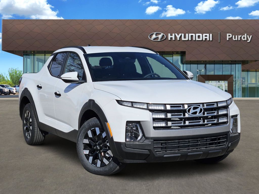 Atlas White 2026 Hyundai Santa Cruz Pickup Truck Front-Wheel Drive 8-Speed Automatic