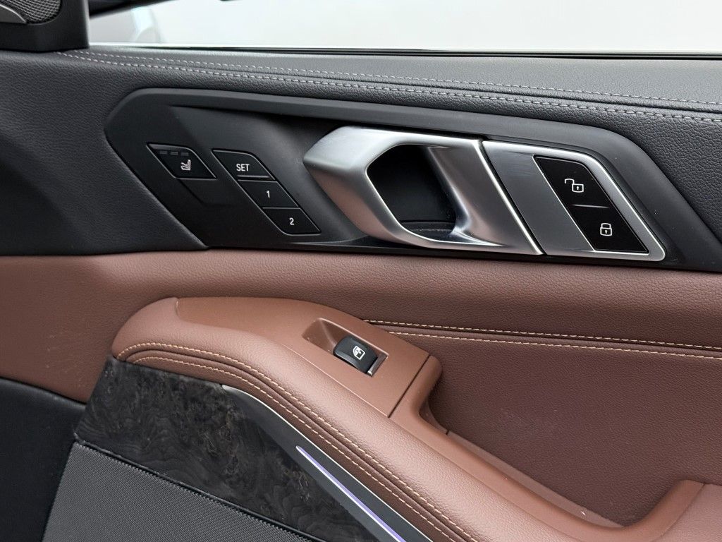 Thumbnail: 2020 BMW X5 - 25