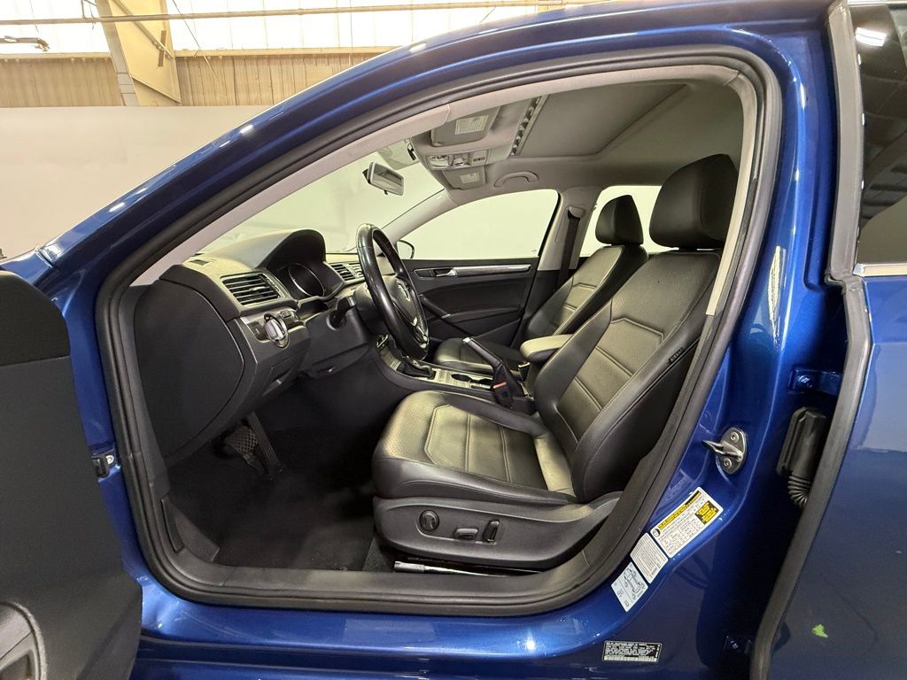 2017 Volkswagen Passat 1.8T SE