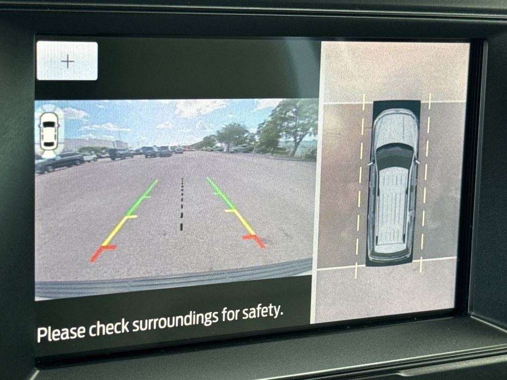 2021 Star White Metallic Tri-Coat Ford Expedition Max Limited RWD SUV