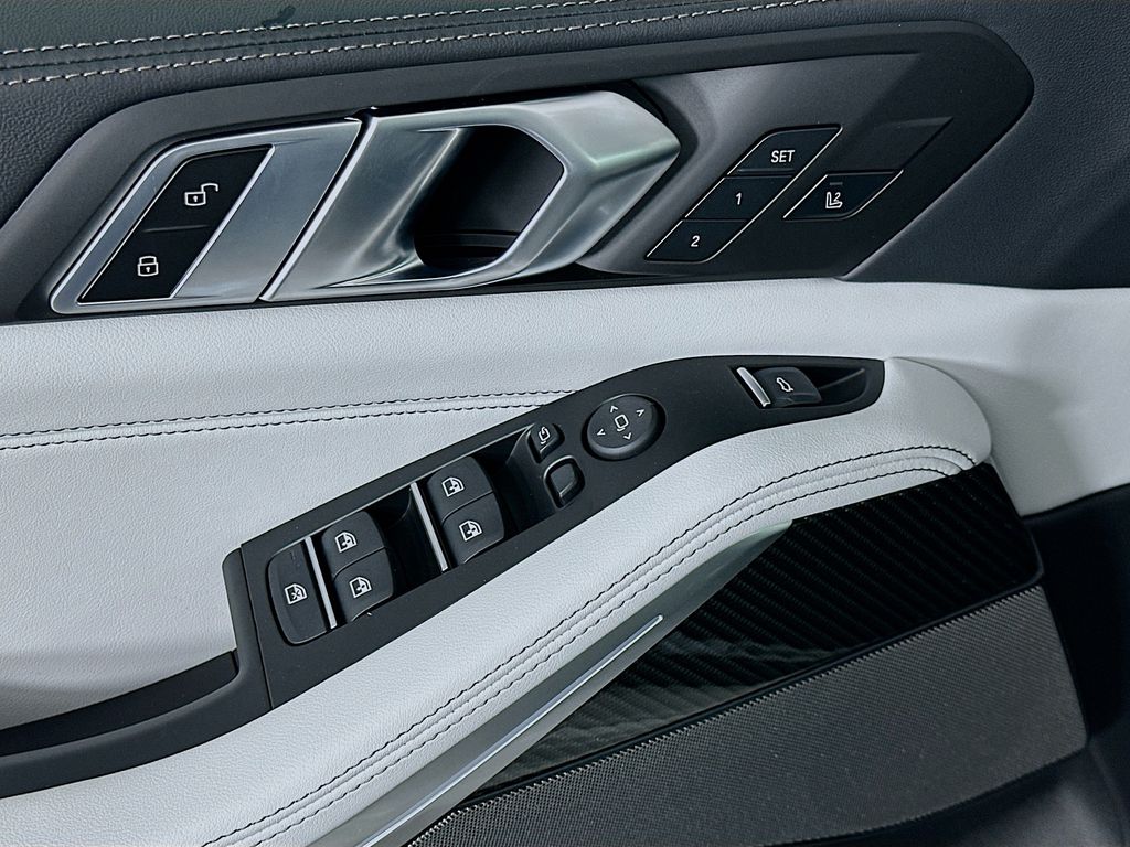 2026 BMW X5 M60i 20