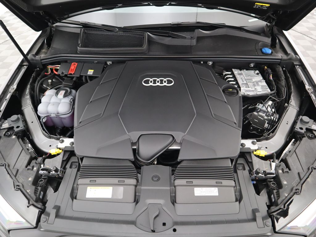 2025 Audi Q7  32