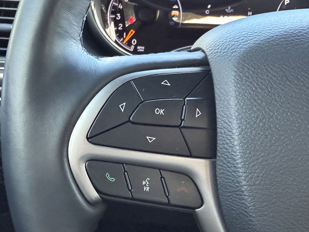 used 2021 Jeep Grand Cherokee car, priced at $24,893