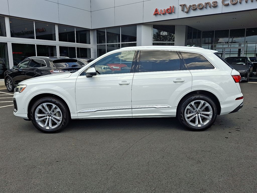 Thumbnail: 2025 Audi Q7 - 7