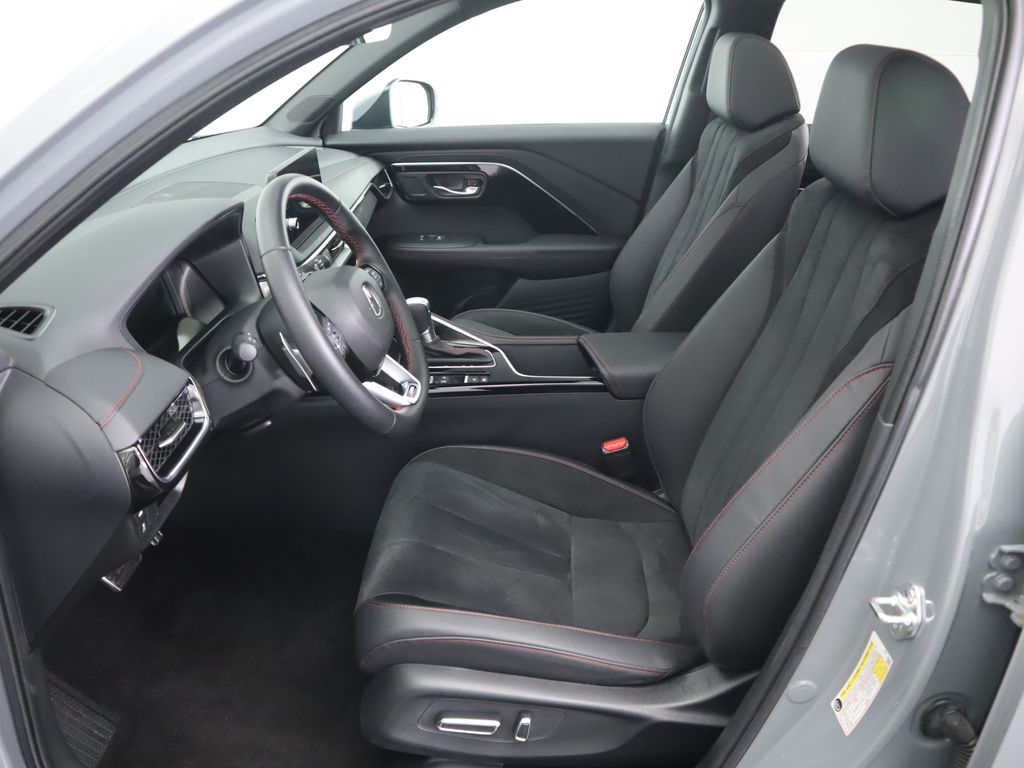 Thumbnail: 2025 Acura ADX - 19