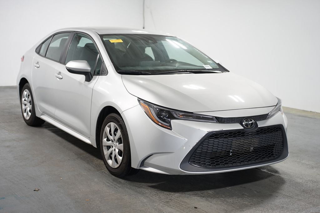2022 Toyota Corolla LE 3