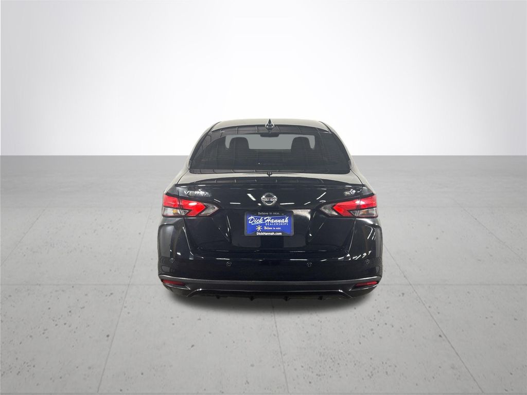 2020 Nissan Versa 1.6 SV