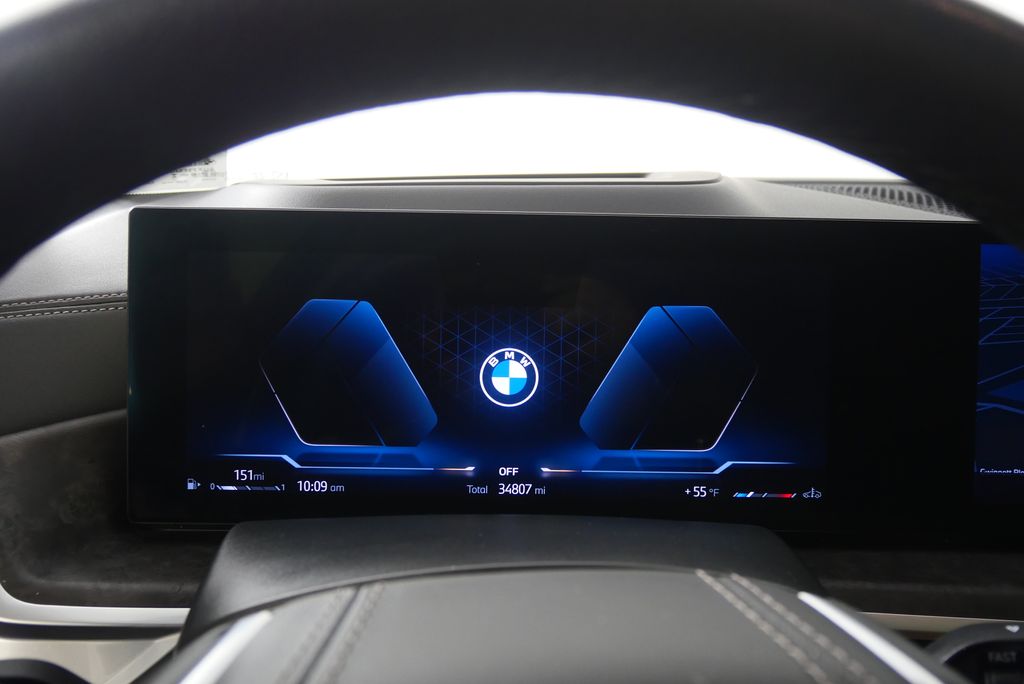 Thumbnail: 2025 BMW X7 - 21