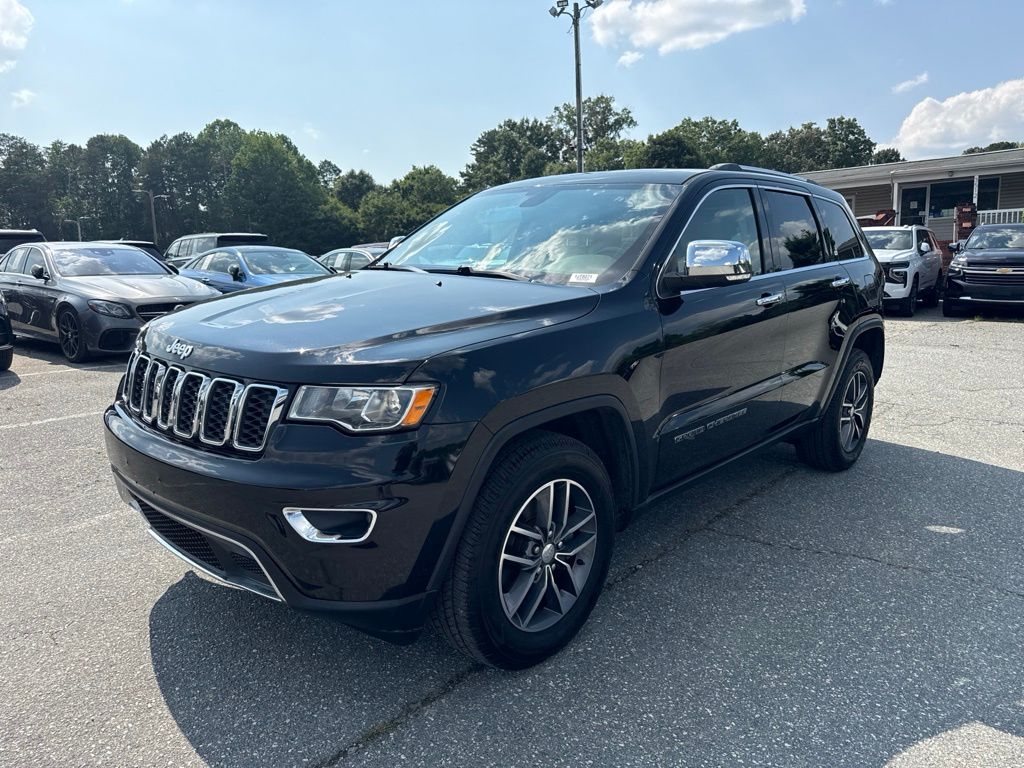 Diamond Black Crystal Pearlcoat 2018 Jeep Grand Cherokee SUV / Crossover Four-Wheel Drive 8-Speed Automatic