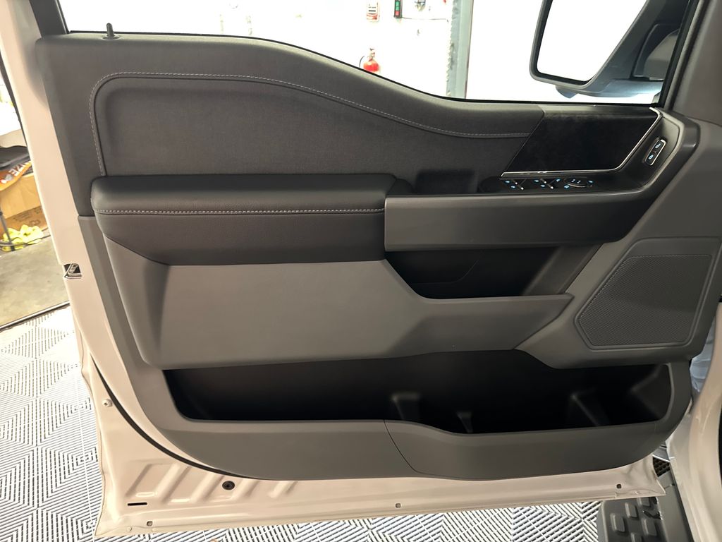Certified Used 2025 White Ford XLT image 16