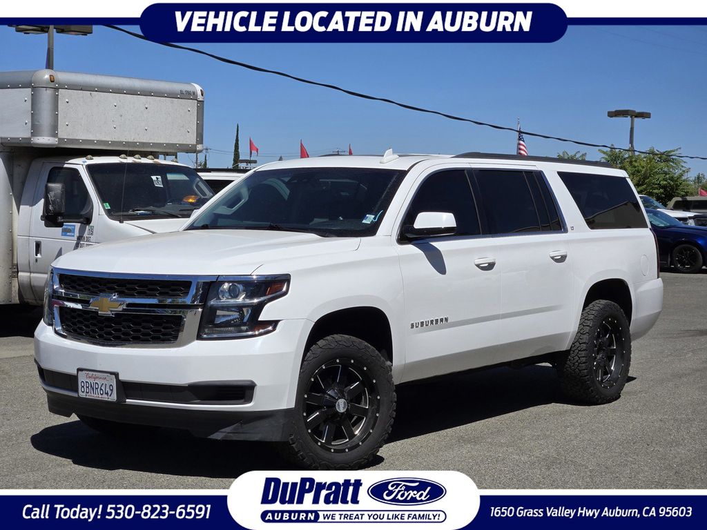 Summit White 2018 Chevrolet Suburban SUV / Crossover Four-Wheel Drive 6-Speed Automatic Overdrive