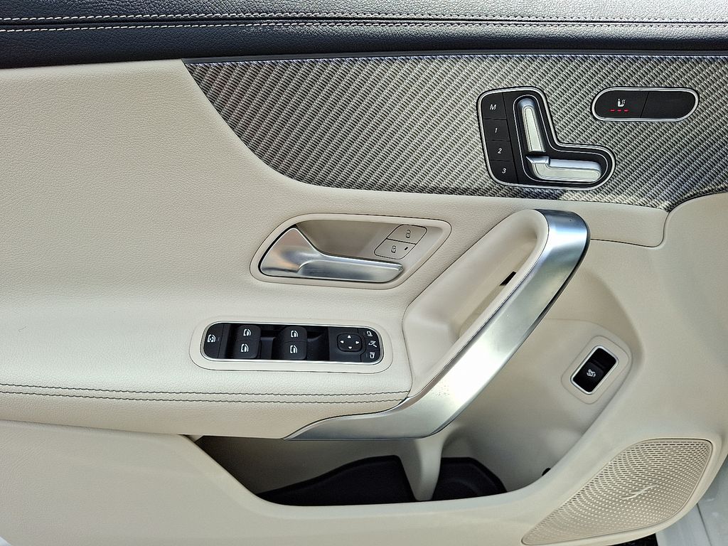 Thumbnail: 2025 Mercedes-Benz CLA - 12